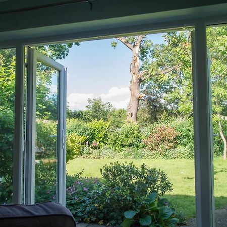 Luxury Self Catering With Cosy Cabin & Sauna In 科尔切斯特 外观 照片